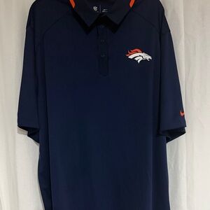 Denver Bronco Nike Men's Dri-Fit Polo & Toiletry Bag Bundle